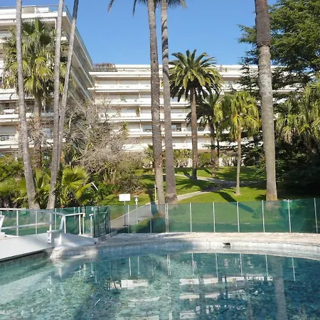 De Luynes By Interhome Lägenhet