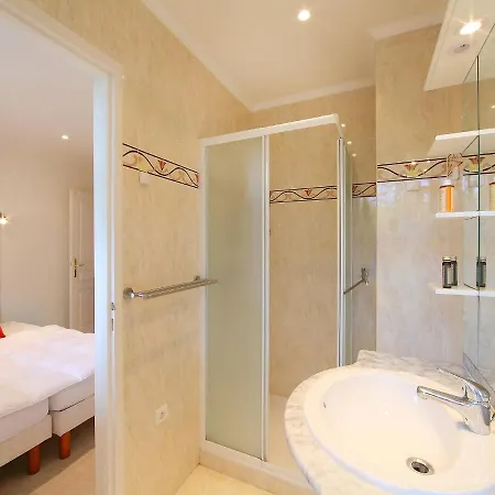 Résidence De Luynes Appartement *