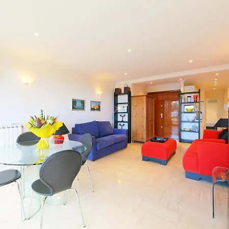 De Luynes By Interhome *